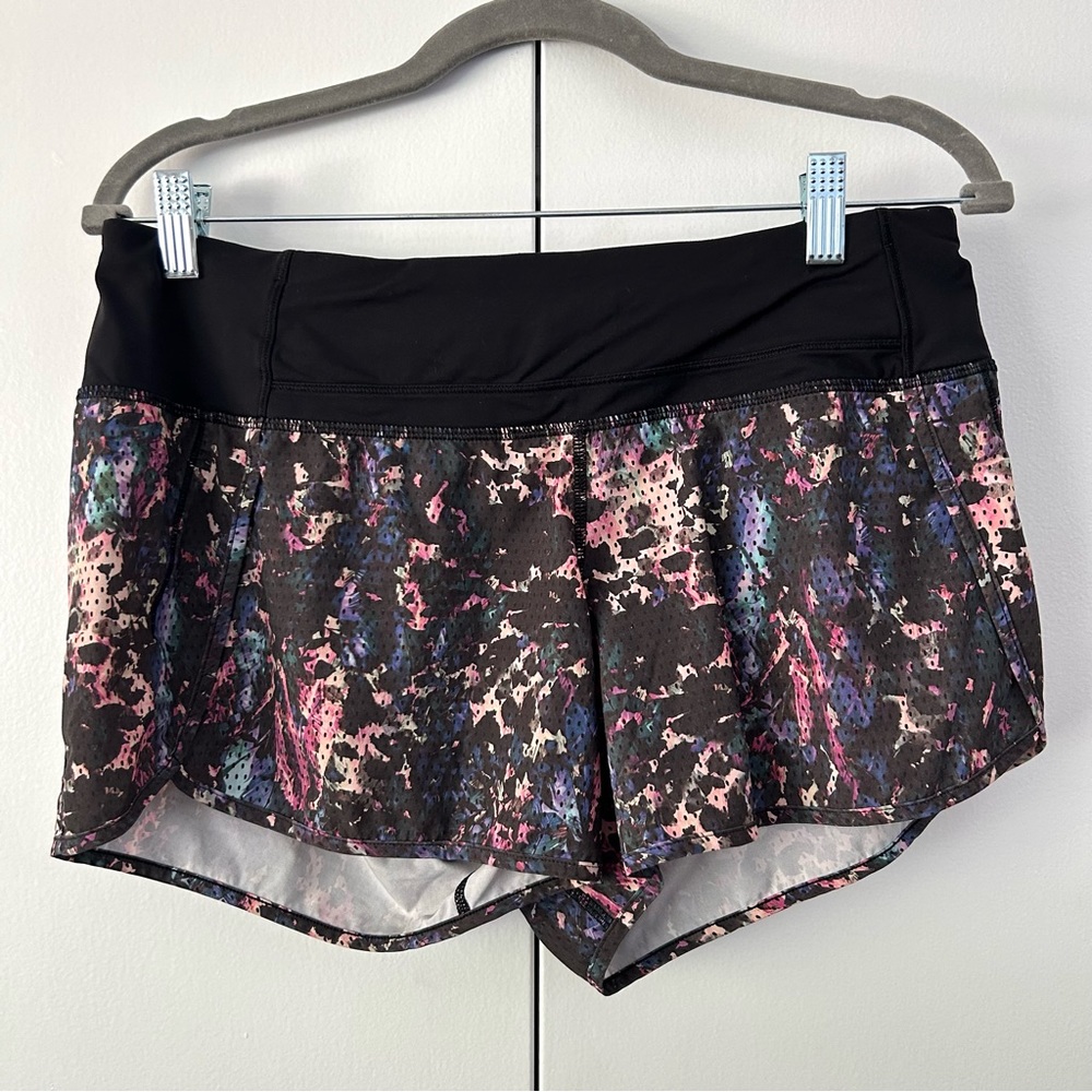 Lululemon Speed Shorts Black & Multicolor